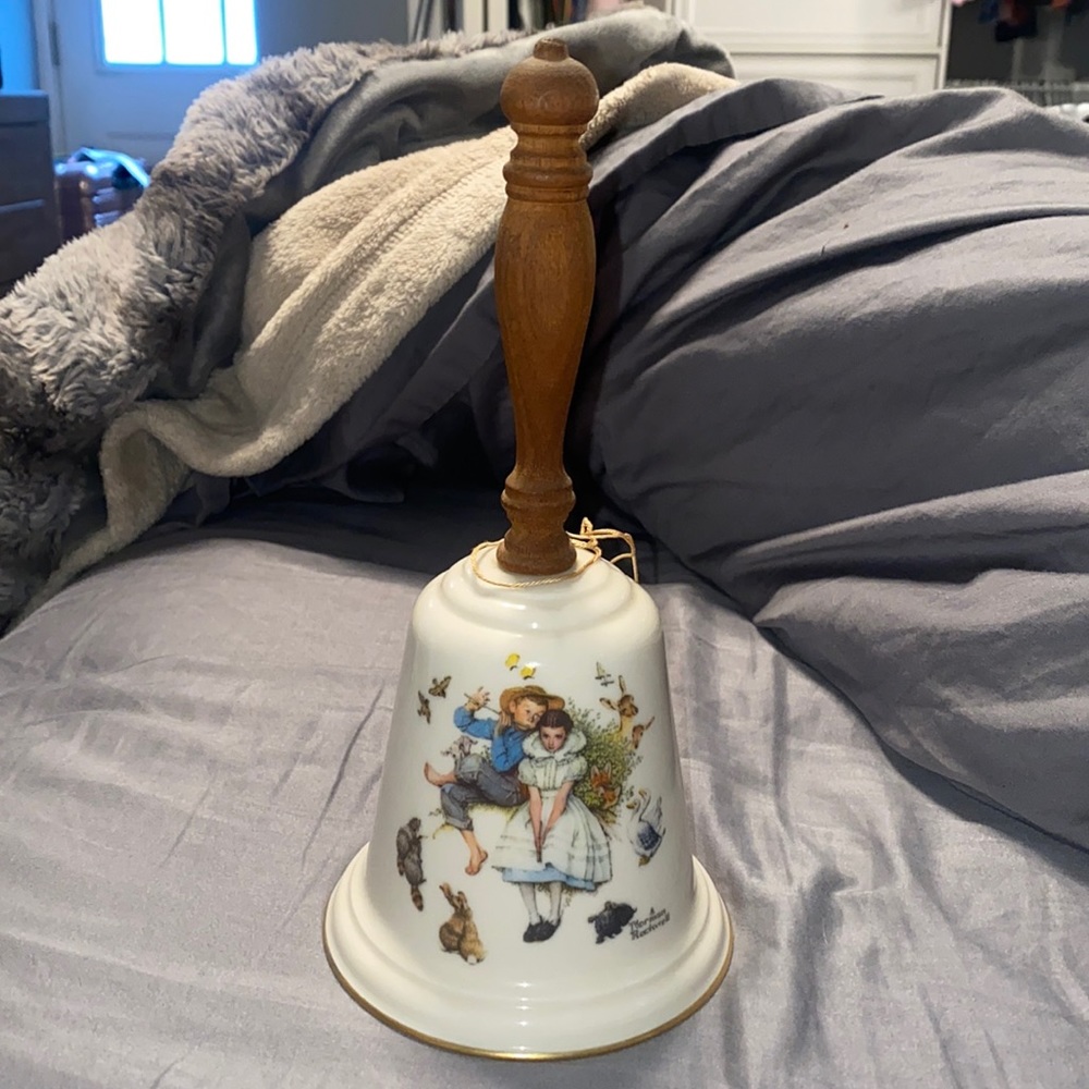 Norman Rockwell- loves harmony 1975